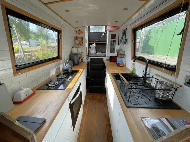 Coleman Narrowboat