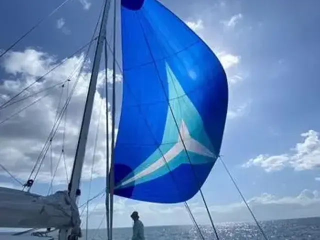 Lagoon 570