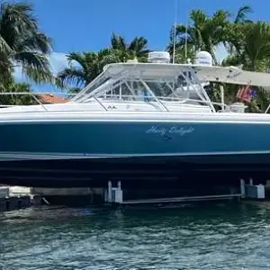 2004 Intrepid Boats 377 Walkaround