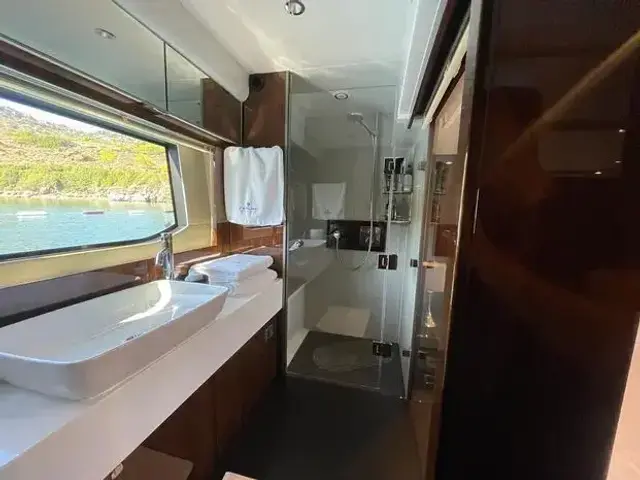 Fairline Squadron 65