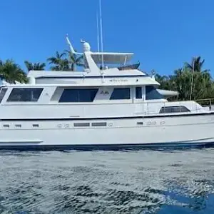 1986 Hatteras 63 Cockpit Motoryacht