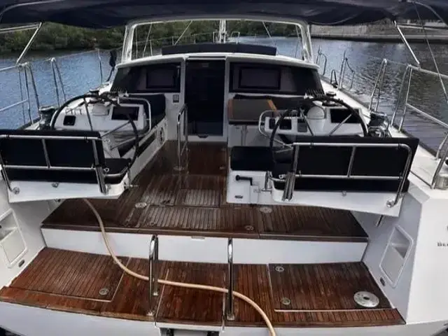 Beneteau Sense 55