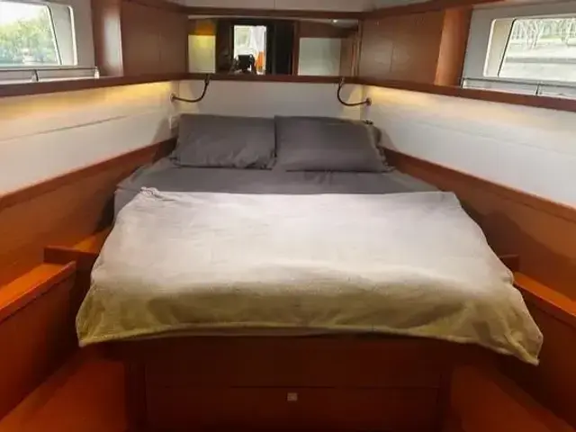 Beneteau Sense 55