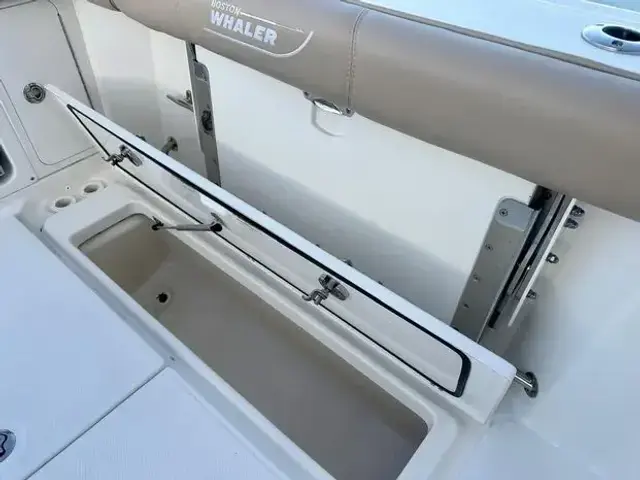 Boston Whaler 285 Conquest