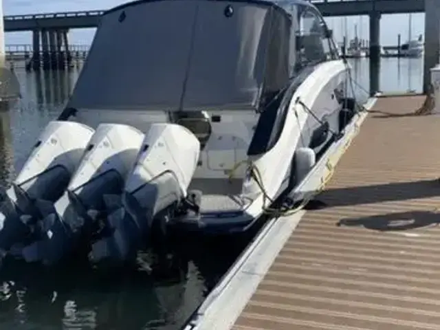 Sea Ray 370 Sundancer