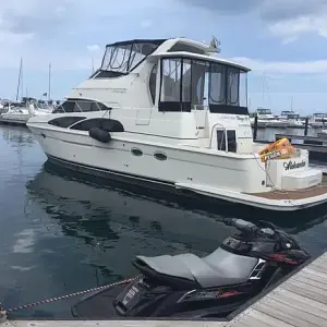 2004 Carver 444 Cockpit Motor Yacht