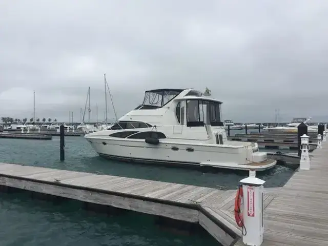 Carver 444 Cockpit Motor Yacht