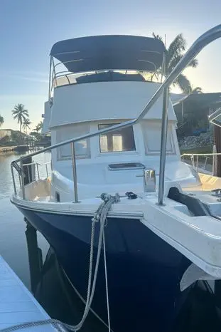 2006 Mainship 34 trawler