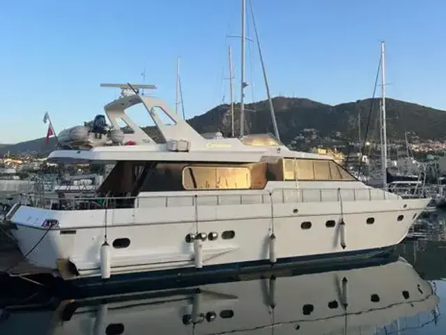 Canados 72 for sale in Greece for $299,000 (£230,548)