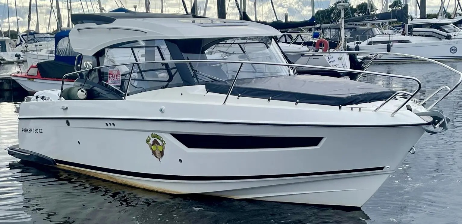 2016 Parker 750cc cabin cruiser