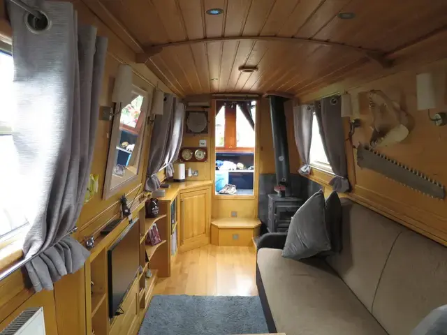 Aqualine Boats 60 Narrowboat