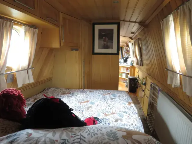 Aqualine Boats 60 Narrowboat