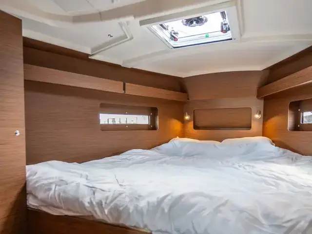 Beneteau Oceanis 37.1