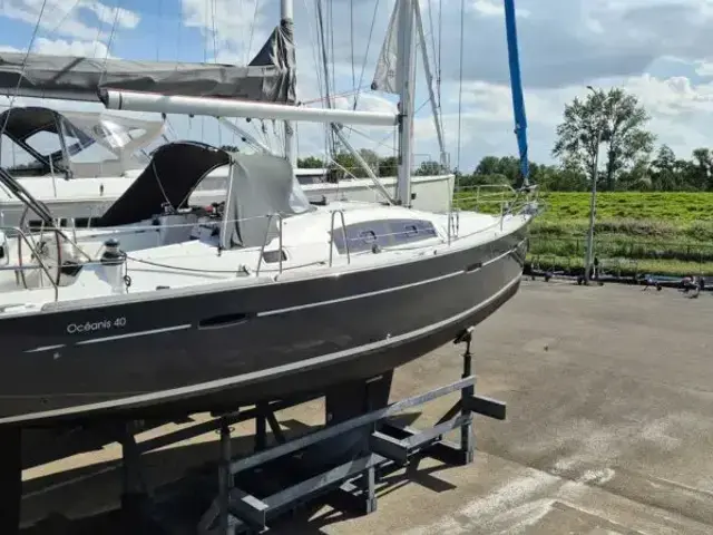 Beneteau Oceanis 40