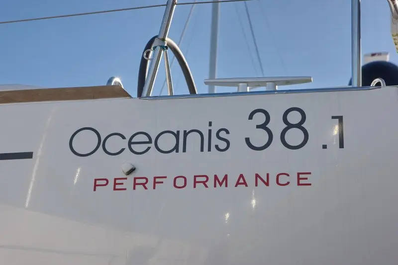 2022 Beneteau oceanis 38.1