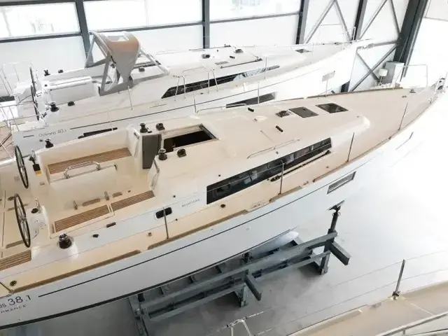 Beneteau Oceanis 38.1