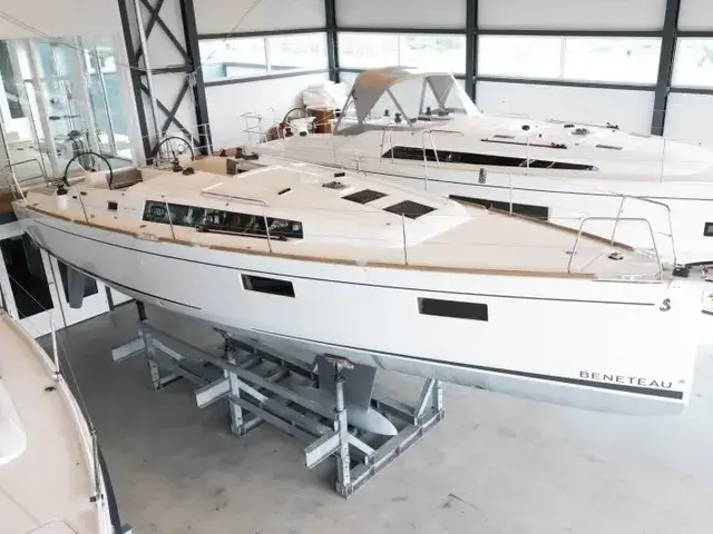 Beneteau Oceanis 38.1