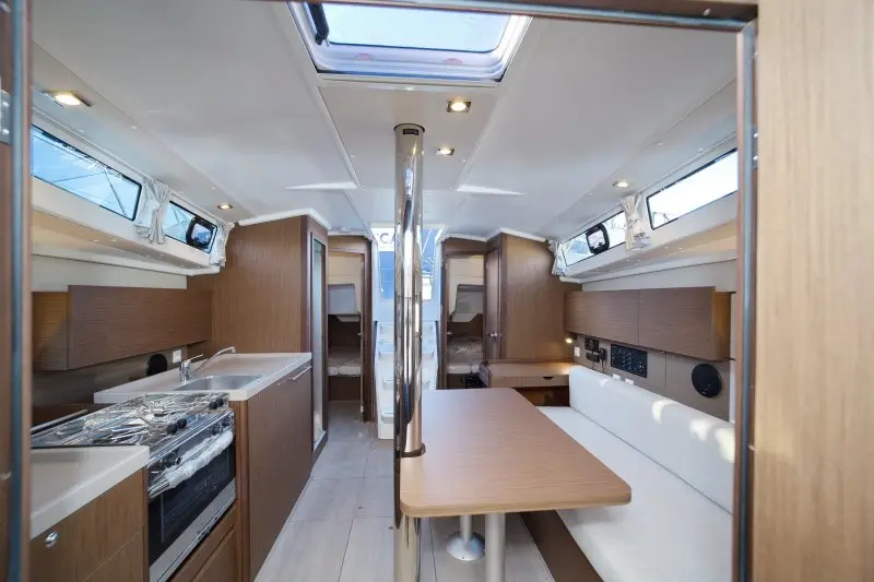 2022 Beneteau oceanis 38.1