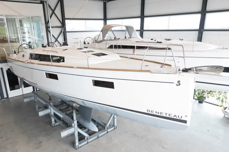 2022 Beneteau oceanis 38.1