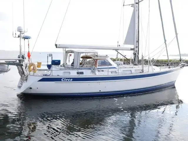 Hallberg-Rassy 48