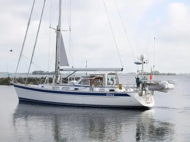 Hallberg-Rassy 48