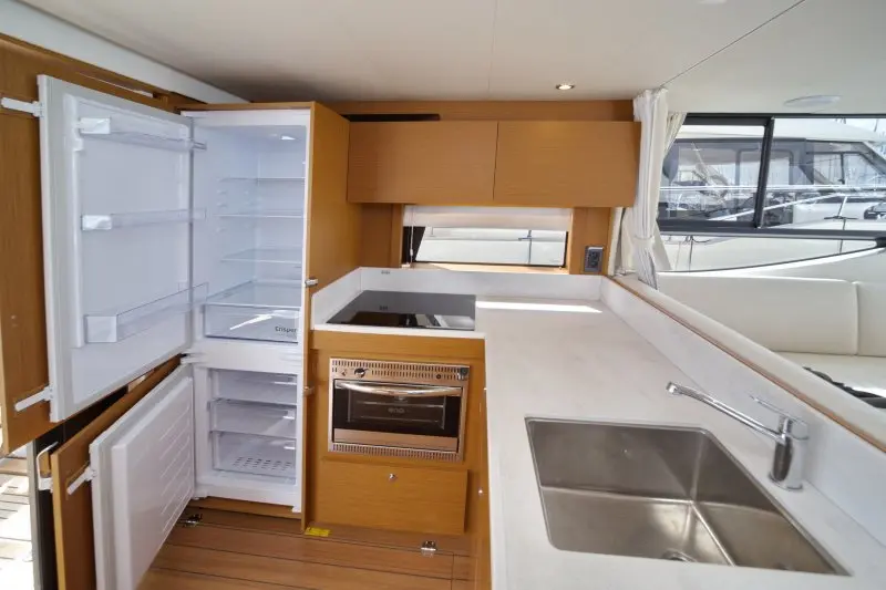 2022 Beneteau swift trawler 48