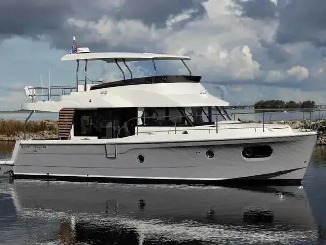 Beneteau Swift Trawler 48