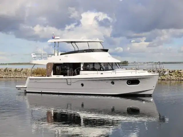 Beneteau Swift Trawler 48