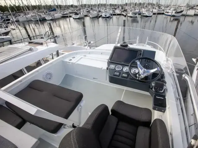 Sargo 36 Fly