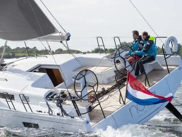 Beneteau First 44