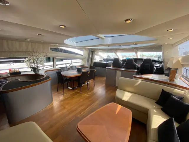 Sunseeker Predator 82