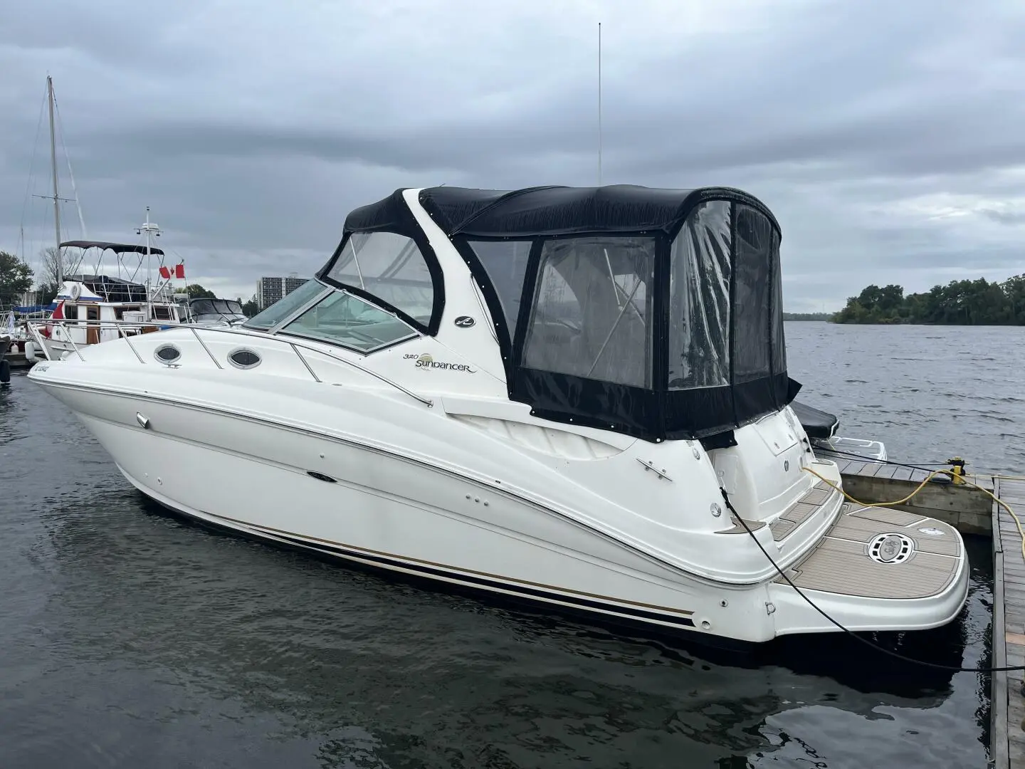 2003 Sea Ray 320 sundancer