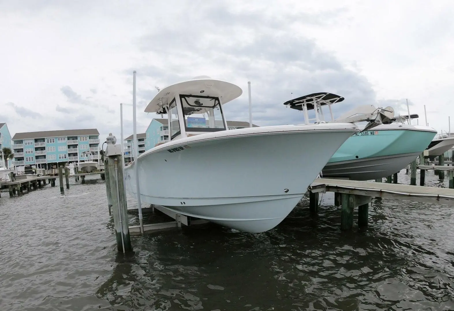 2020 Sea Hunt ultra 255 se