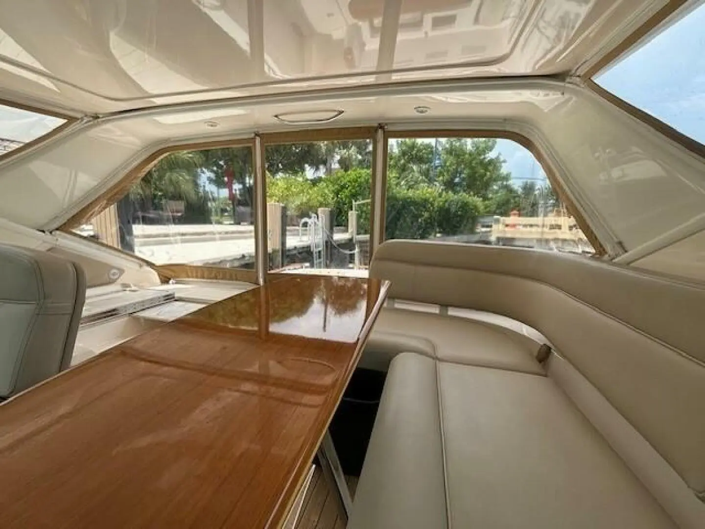 2013 Tiara 36 coronet