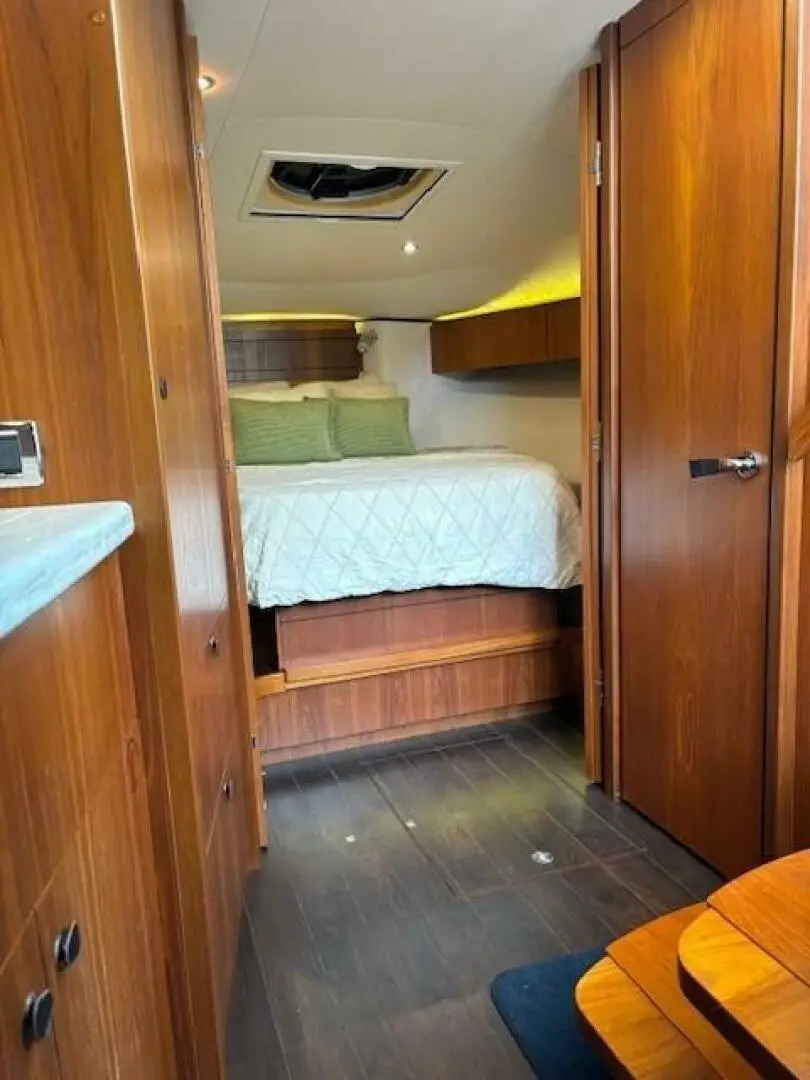 2013 Tiara 36 coronet