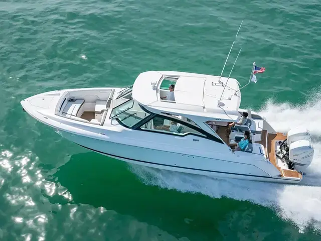 Tiara 34 LX