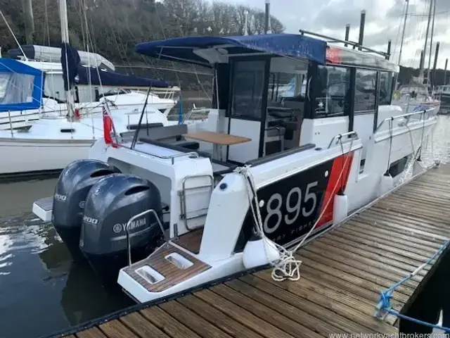 Jeanneau MERRY FISHER 895 SPORT