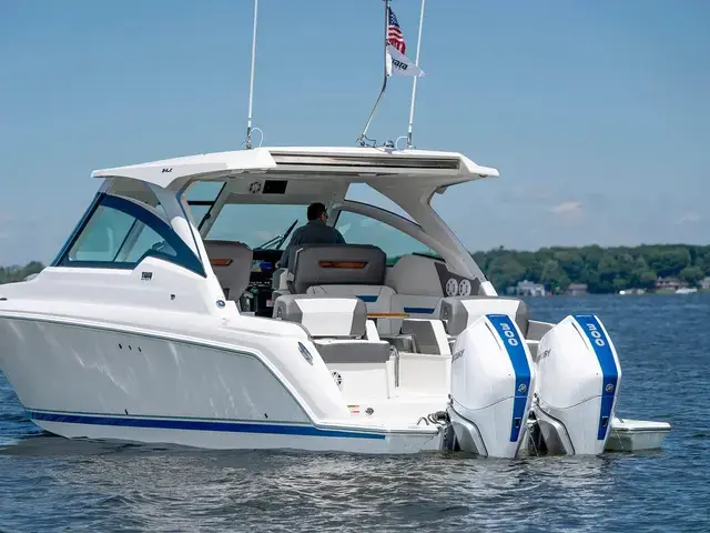 Tiara 34 LX