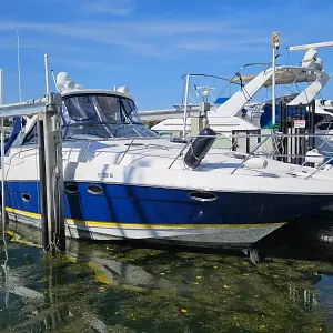 2007 Regal 3760 Sportyacht