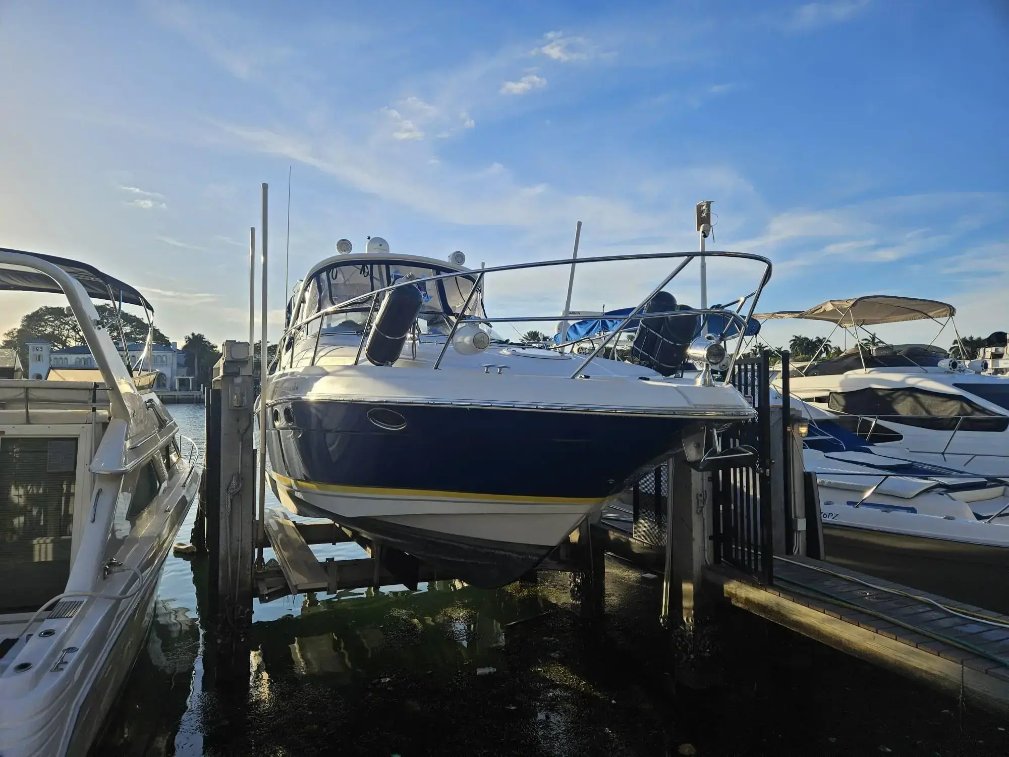 2007 Regal sportyacht 3760