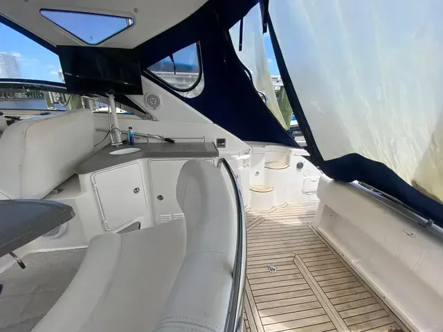 Regal 3760 Sportyacht