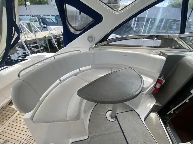 Regal 3760 Sportyacht