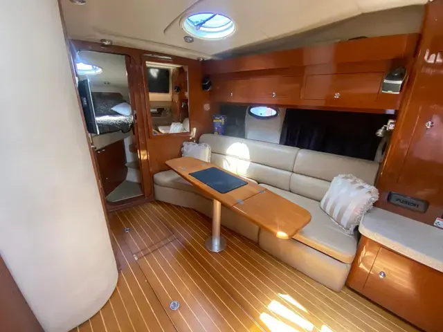 Regal 3760 Sportyacht