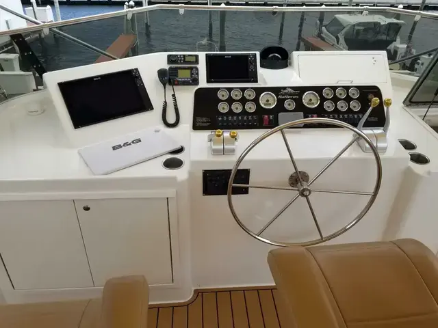 Hatteras Cockpit Motor Yacht