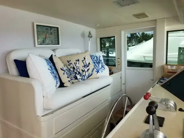 Hatteras Cockpit Motor Yacht