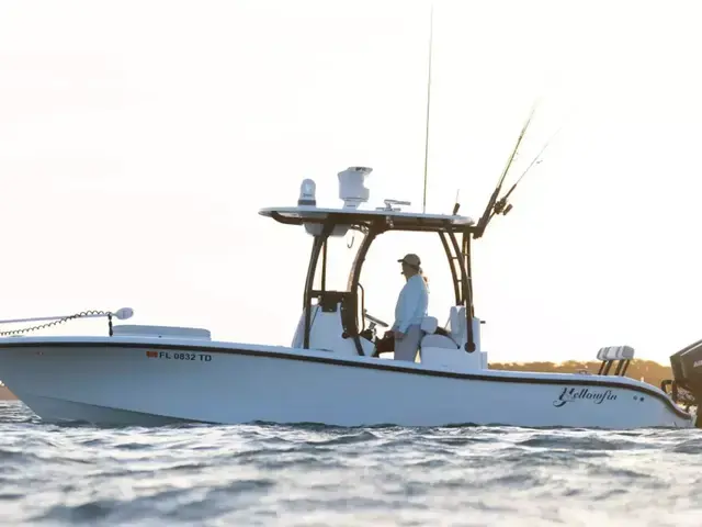 Yellowfin 26 Hybrid