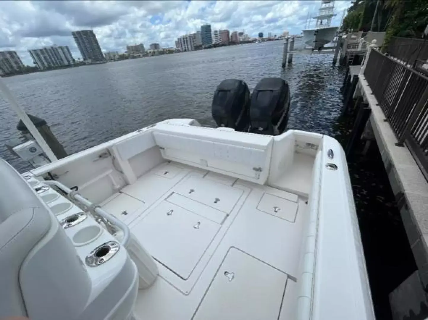 2012 Intrepid 327 center console