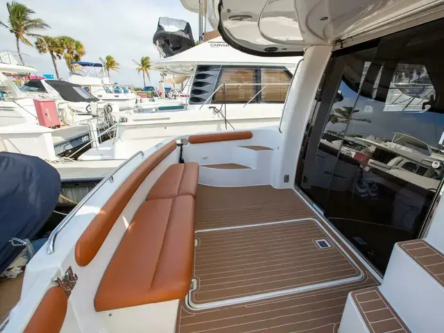 Carver 450 Voyager