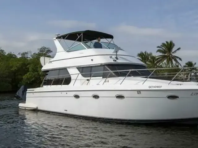 Carver 450 Voyager