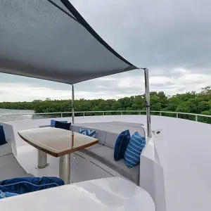 2019 Hatteras M90 Panacera